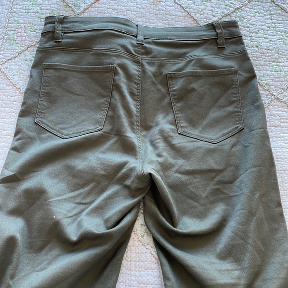 2/$50 Design Lab jeans - Picture 3 of 3